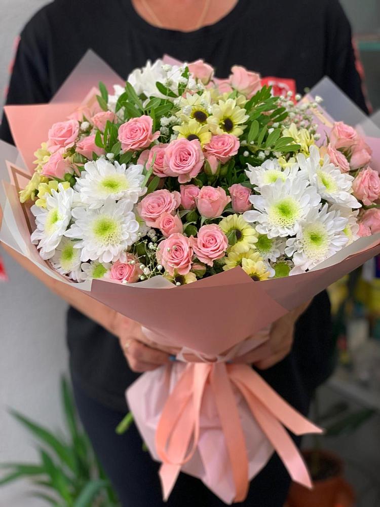 Букет цветов из: Розы и Хризантемы в Бжедуховской