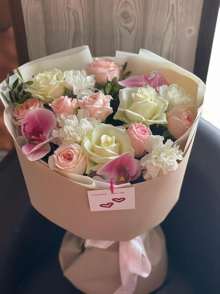 Букет цветов из: Орхидеи, Розы и Гвоздики в Бжедуховской