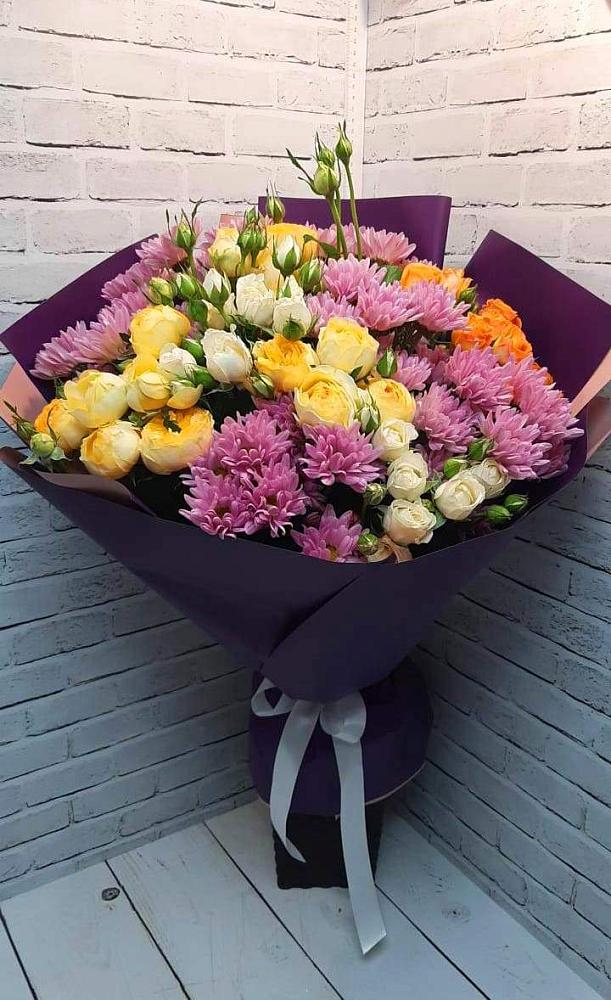 Букет цветов из: Хризантемы и Розы в Бжедуховской