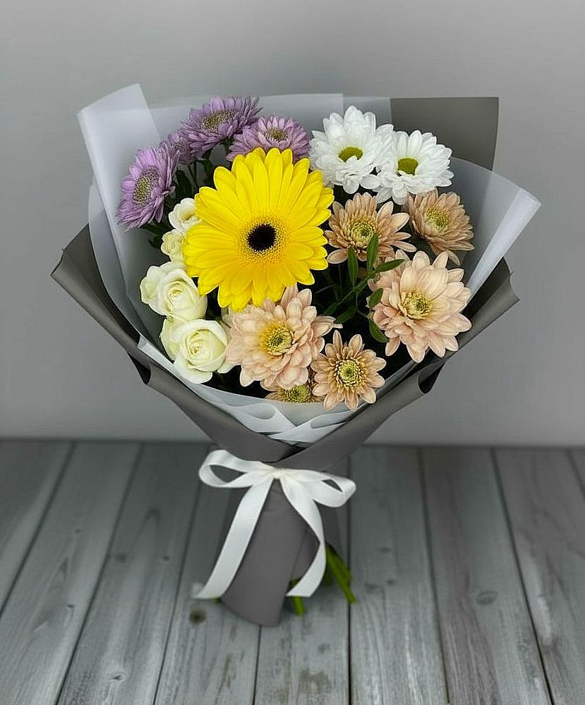 Букет цветов из: Розы, Герберы и Хризантемы в Бжедуховской
