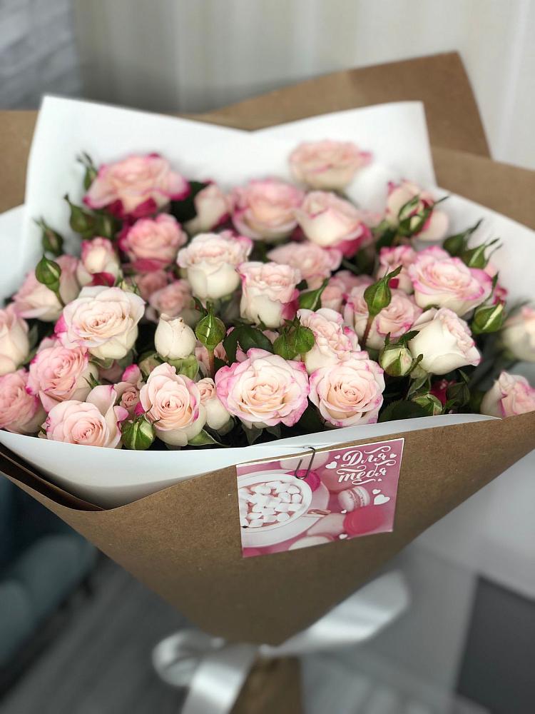 Букет цветов из: Розы в Бжедуховской