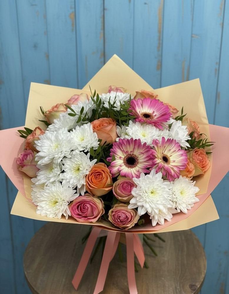 Букет цветов из: Розы, Герберы и Хризантемы в Бжедуховской