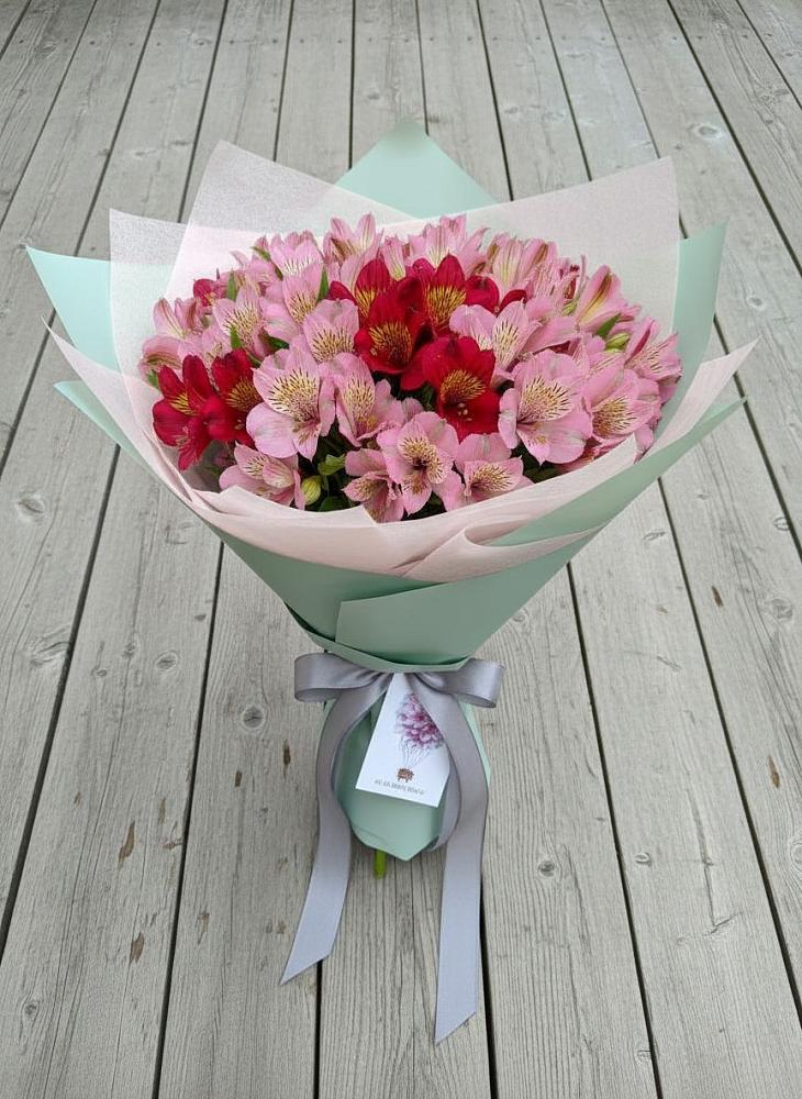 Букет цветов из: Альстромерии в Бжедуховской